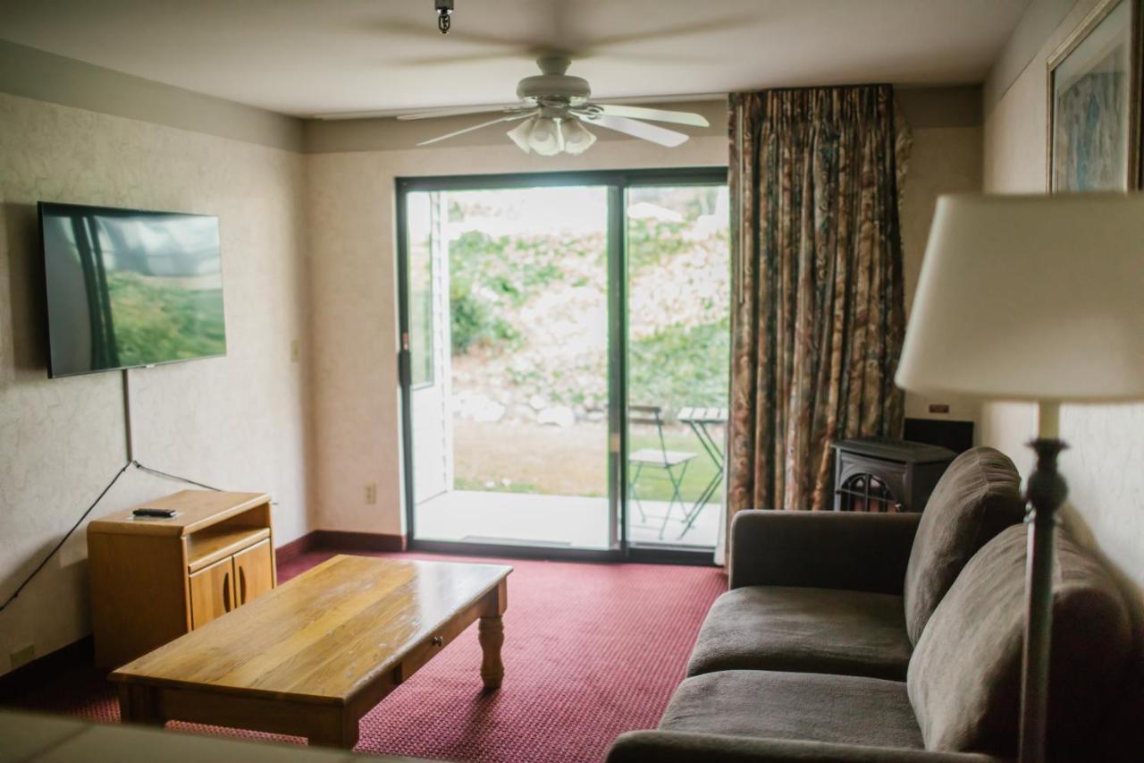 Friday Harbor Suites 3*